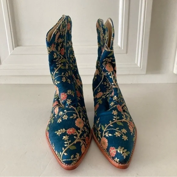 NWOT Momo Free People Eloise Embroidered Blue Floral Ankle Boots - Picture 4 of 7